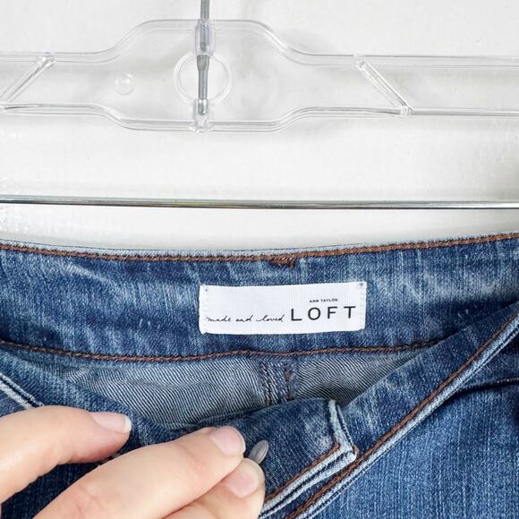 LOFT Ann Taylor Wide Leg Cropped Released Raw Hem Jeans Size 31 / 12 Stretch - Picture 6 of 11